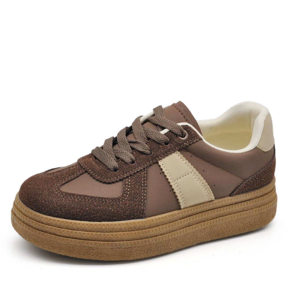 Sneakers Casual Retro – Stile Classico e Comfort Quotidiano 7590