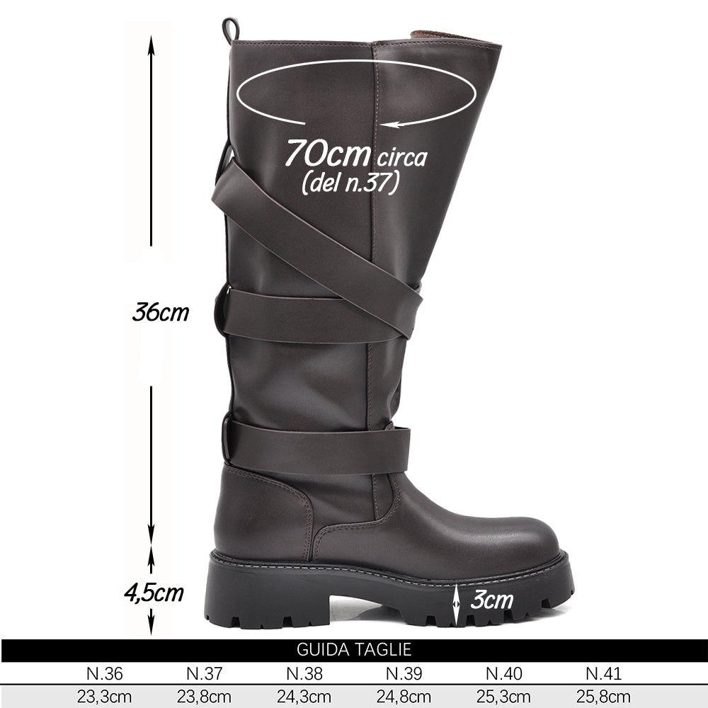 Stivali Biker Donna Alti con Maxi Linguetta Integrata, Fibbie e Cinturini, Gambale Largo, Suola Platform Carrarmato Stile Motociclista WG602